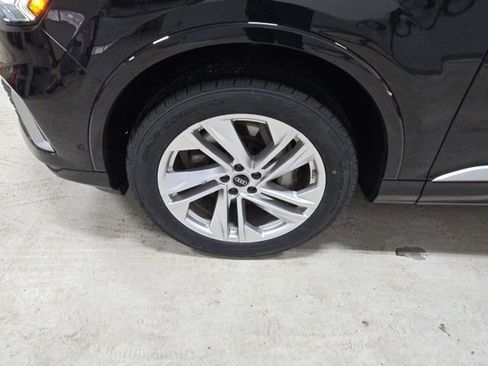 Used 2023 Audi Q7 3.0T Premium Plus image 15