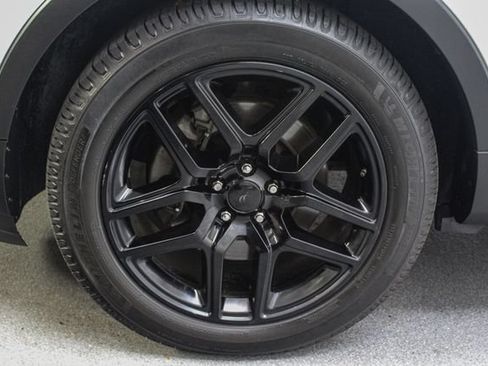 Used 2017 Ford Explorer Sport w/ Equipment Group 401A AWD/4WD image 12