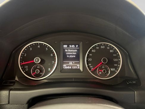 Used 2012 Volkswagen Tiguan S AWD/4WD image 19