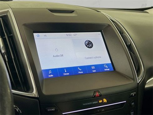 Used 2019 Ford Edge Titanium image 14