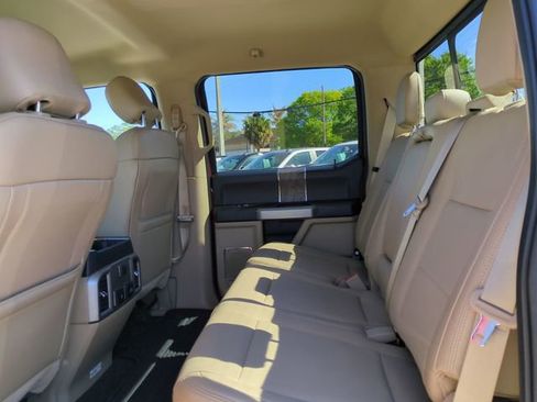 Used 2018 Ford F250 Lariat w/ Chrome Package image 16