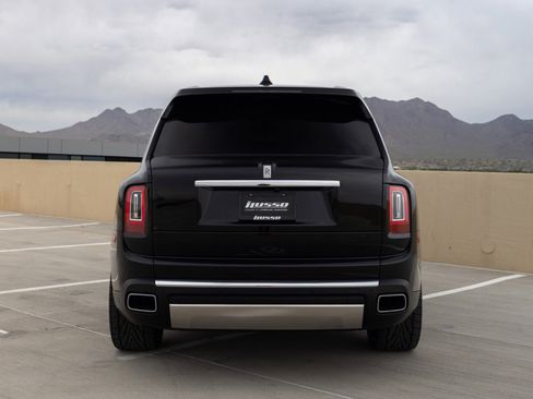 Used 2021 Rolls-Royce Cullinan image 8