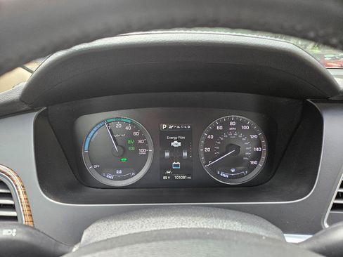 Used 2016 Hyundai Sonata Limited w/ Option Group 02 image 14