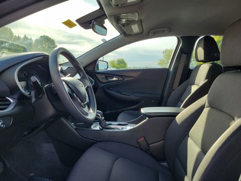 Used 2024 Chevrolet Malibu LT image 15