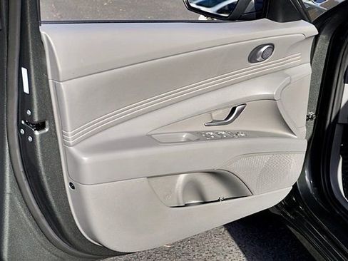 Certified 2026 Hyundai Elantra Sport image 21