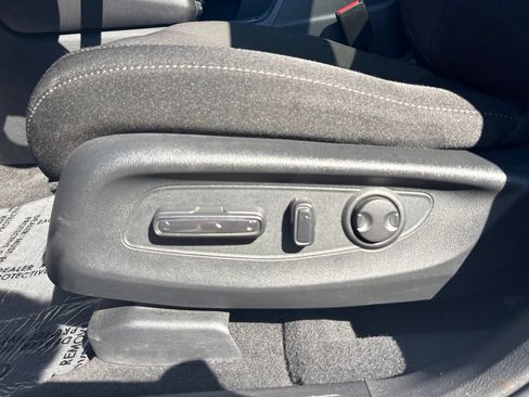 Used 2024 Honda CR-V EX image 16