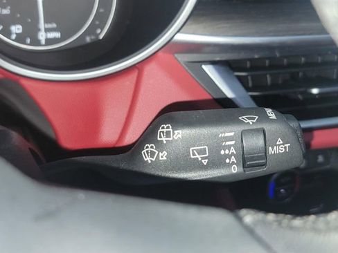 Used 2021 Alfa Romeo Stelvio Ti w/ Nero Edizione AWD/4WD image 15