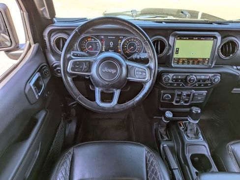 Used 2023 Jeep Wrangler Unlimited Sahara AWD/4WD image 16