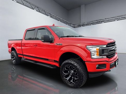 Used 2018 Ford F150 XLT w/ Equipment Group 302A Luxury image 10
