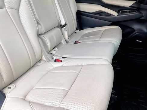 Used 2021 Subaru Ascent Limited w/ Technology Package image 18