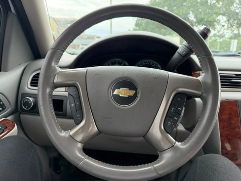 Used 2011 Chevrolet Tahoe LTZ RWD image 10