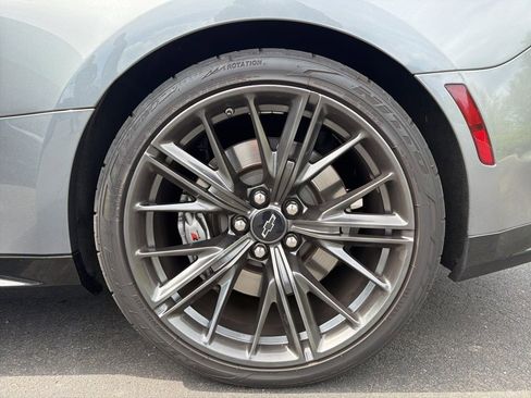 Used 2020 Chevrolet Camaro ZL1 RWD image 17