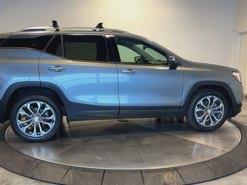Used 2020 GMC Terrain SLT w/ Preferred Package image 9