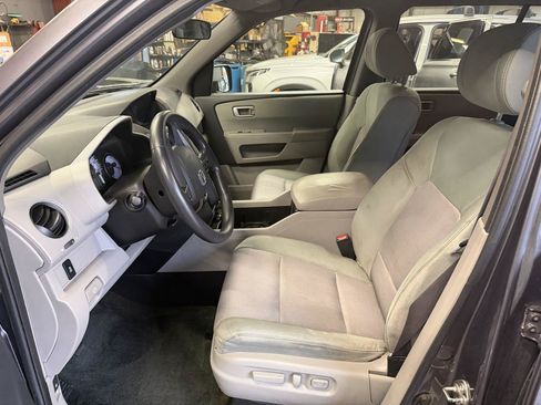 Used 2015 Honda Pilot EX image 10