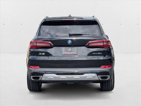 Certified 2023 BMW X5 xDrive45e w/ Climate Comfort Package image 7