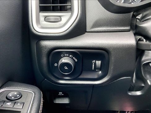 Used 2024 RAM 1500 Laramie RWD image 35