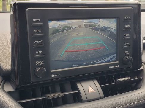 Used 2020 Toyota RAV4 LE image 21