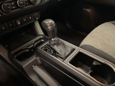 Used 2023 Toyota Tacoma TRD Off-Road w/ Technology Package image 22