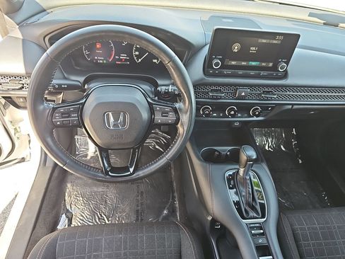 Used 2023 Honda HR-V Sport image 16