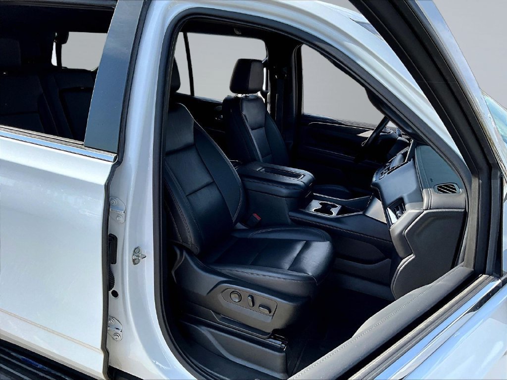 Used 2022 Chevrolet Tahoe LT AWD/4WD image 32