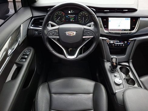 Used 2021 Cadillac XT6 Sport image 13