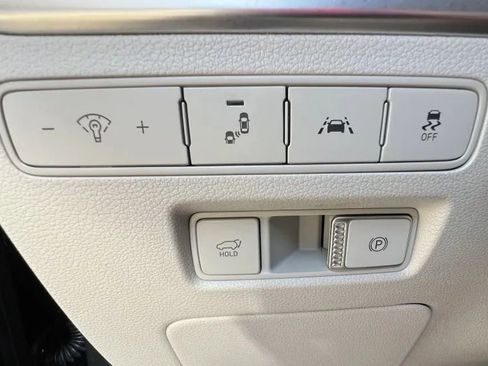 Used 2021 Hyundai Palisade Limited image 45