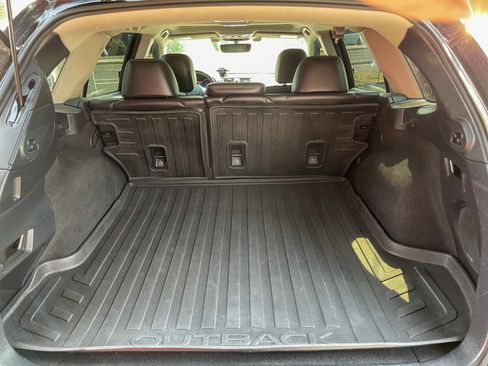 Used 2017 Subaru Outback 2.5i Limited AWD/4WD image 33