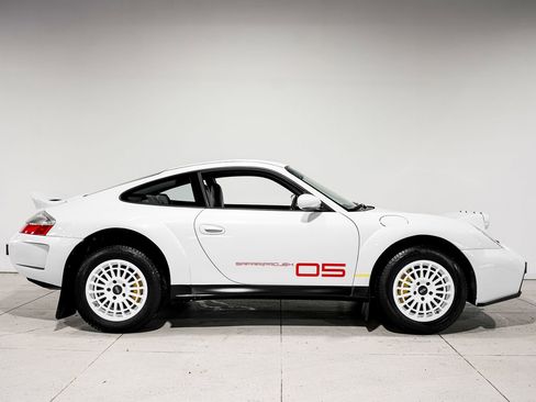 Used 2003 Porsche 911 Carrera 4S AWD/4WD image 2