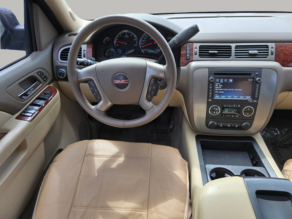 Used 2014 GMC Yukon XL SLT RWD image 3