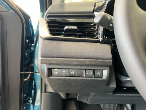 New 2026 Toyota Camry LE w/ Convenience Package FWD image 18