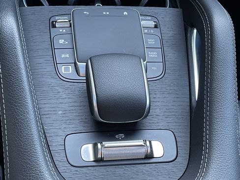Used 2025 Mercedes-Benz GLS 450 4MATIC image 48