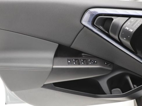 Used 2025 BMW X3 xDrive30i w/ Premium Package image 15