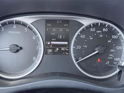 Certified 2025 Nissan Kicks Play S image 12