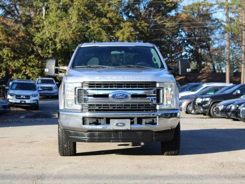 Used 2019 Ford F250 XL w/ STX Appearance Package image 2
