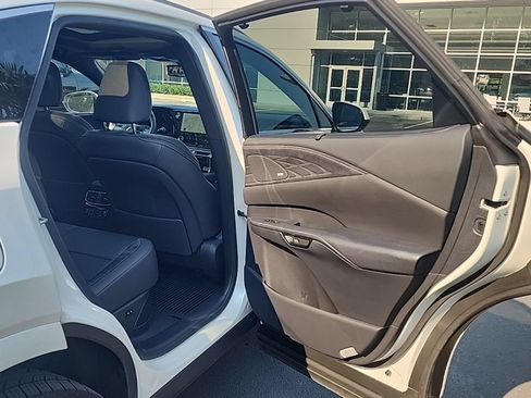 Certified 2025 Lexus RX 450h AWD w/ Convenience Package image 16