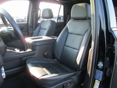 Certified 2021 GMC Yukon SLT image 16