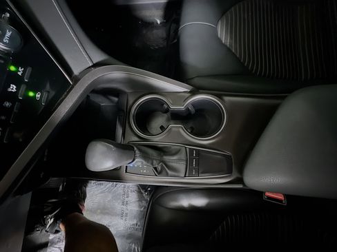 Used 2024 Toyota Camry SE image 24