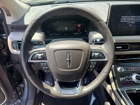 Used 2023 Lincoln Nautilus Reserve AWD/4WD image 28