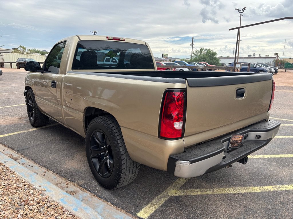 Used 2004 Chevrolet Silverado 1500 W/T RWD image 6