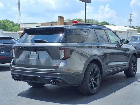 Used 2020 Ford Explorer ST w/ ST Street Pack image 7