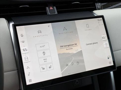 New 2025 Land Rover Discovery Sport S image 12