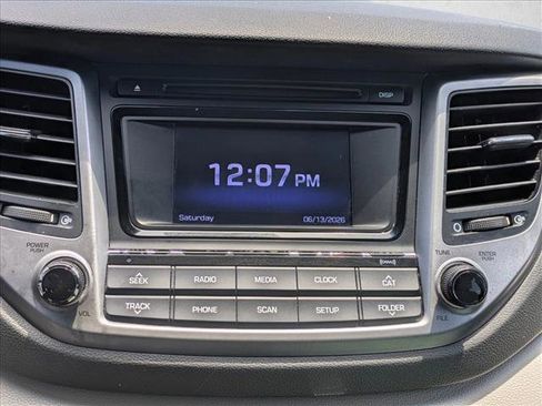 Used 2017 Hyundai Tucson Value FWD image 12