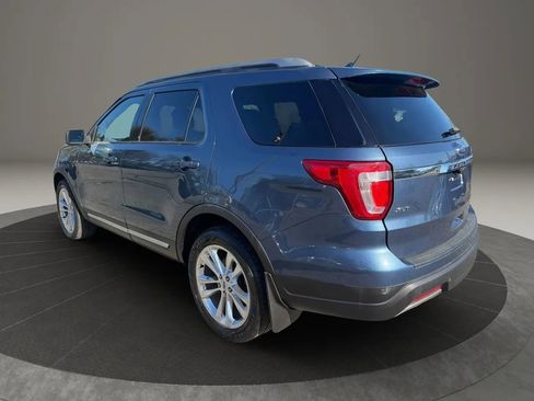 Used 2019 Ford Explorer XLT w/ Equipment Group 202A AWD/4WD image 7