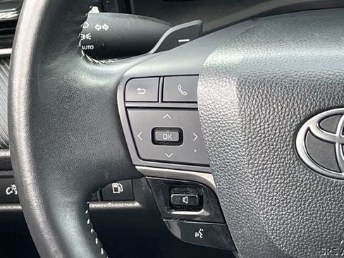 Used 2025 Toyota Camry SE FWD image 14