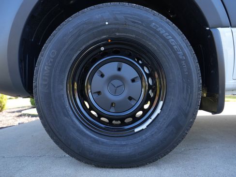 New 2025 Mercedes-Benz Sprinter 2500 image 12