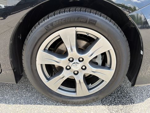 Used 2017 Toyota Sienna SE FWD image 22