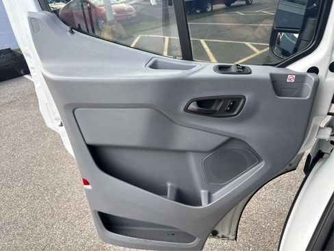 Used 2019 Ford Transit 250 148 Low Roof image 19