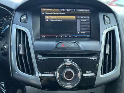 Used 2013 Ford Focus Titanium w/ Titanium Handling Pkg FWD image 18