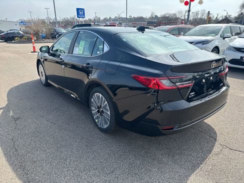 New 2026 Toyota Camry XLE AWD/4WD image 5