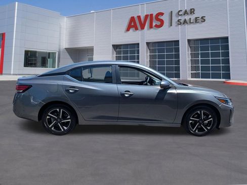 Used 2025 Nissan Sentra SV image 5